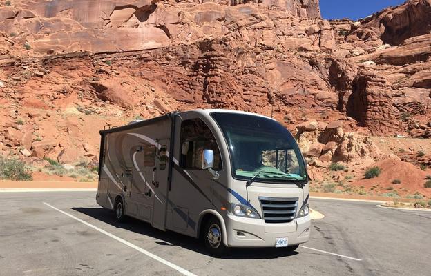 2016 Thor Motor Coach Axis 25.1