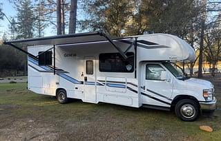 ZWS Luxury Rentals Brand New 2026 Thor Geneva 28VT