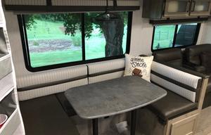 Great family camper with room