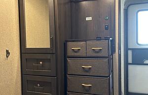 Family-sized 2022 5th Wheel