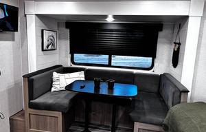 Desert Rent A Hive –2026 Clean Jayco w/ Bunks