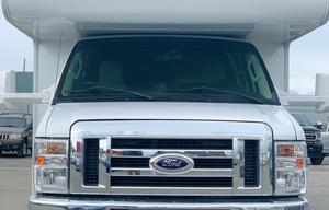 URSULA - 2015 Winnebago Minnie Winnie