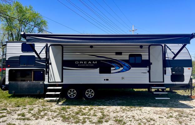 2021 Chinook DREAM D290DBS RV rental photo 1