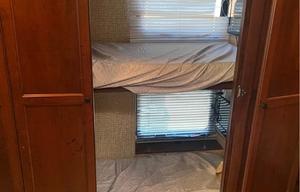 2016 Pursuit 33 BH RV rental photo 6