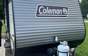 Meet Becky! 2021 Dutchmen Coleman Lantern LT 17B