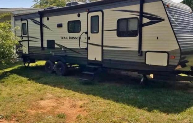2018 Heartland Trail Runner SLE 292 RV rental photo 1