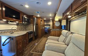 2018 Coachmen RV Mirada 31FW RV rental photo 5