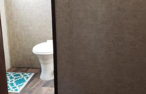 2017 2 Bed/2 Full Ba 43' 5th Wheel + Pool and Hot Tub Option + 2 Bed / 2 Ba House Option