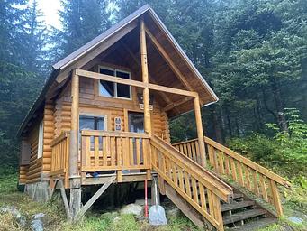 Eagle Glacier Cabin 