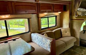 2014 Winnebago Winnabago wf231cr