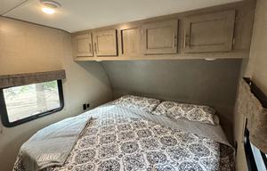 2022 Coachmen RV Catalina Trail Blazer 28THS RV rental photo 2