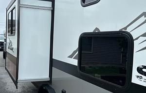 2022 Jayco Jay Flight SLX 8 242BHS RV rental photo 11
