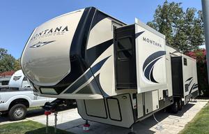 2019 Montana High Country Luxury Fifth Wheel