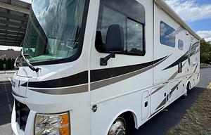 The Glamp Champ - Luxury on Wheels