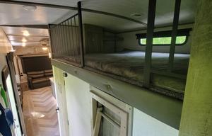 Full Sized Fifth Wheel for Full Time Fun