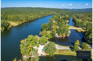 Lake Hamilton Escape, Hot Springs National Park, Arkansas