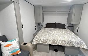NEW mid-sized family camper fully stocked