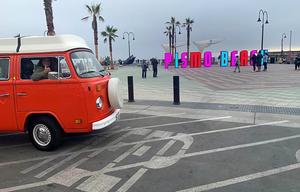 "RELL SUNN" Classic Volkswagen Pop Top Camper Van