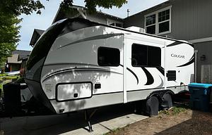 2021 Keystone RV Cougar Half-Ton 22RBS