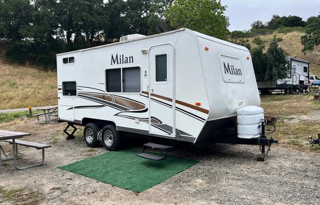 2011 Eclipse Milan T18FBSG RV rental photo 1