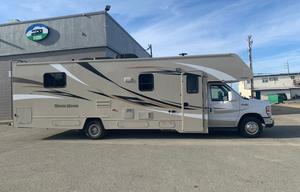 JANE - 2019 Winnebago Minnie Winnie 31K
