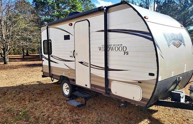 2018 Forest River RV Wildwood X Lite FS 175RD RV rental photo 1