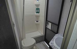 Surveyor 247BH Dog Friendly + Bunkhouse + Island