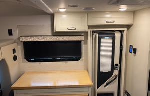 The Wayfarer Luxe – Tiffin Mercedes Diesel Class C