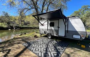 *FULLY LOADED* Adventure ready family RV, Easy Tow