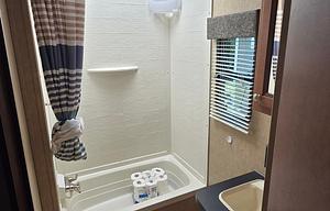 2013 Shasta RVs Revere 27BH