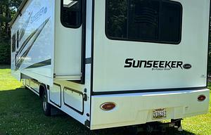 2023 Forest River RV Sunseeker Classic 3050S Ford RV rental photo 8