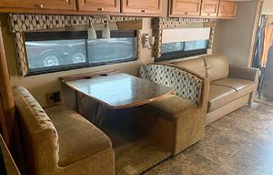 2014 Winnebago - Vista 35B