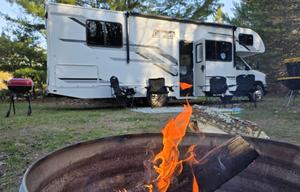 2026 Thor Coleman 28EZF with Camping Essentials