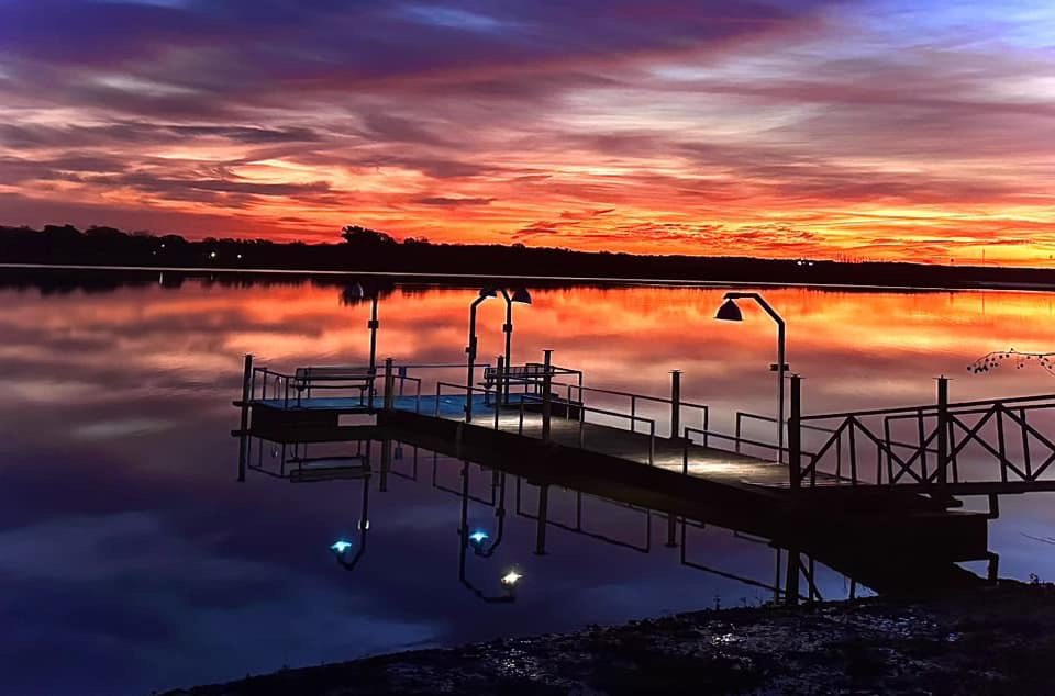 Hideaway 23 Lakefront RV & Cabins