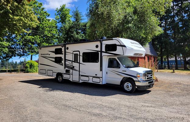 New 32ft motorhome Sunseeker LE 3250DS