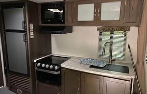Delivered& Wkly  Discount 2019 Keystone Passp 239M
