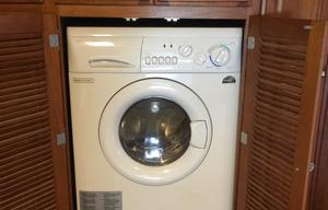 2004 Fleetwood RV Revolution LE 40E