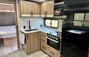 Grand Design Imagine 2800BH Family Travel Trailer