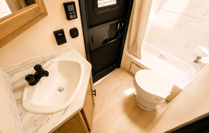 NEW 2025 ! Sugar Wolf ! Double Bunks • Sleeps 8