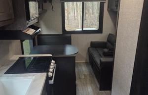 Family Friendly Jayco Camper Sleeps 4-5