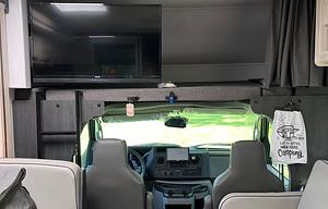 2023 Forest River RV Sunseeker Classic 3050S Ford RV rental photo 9