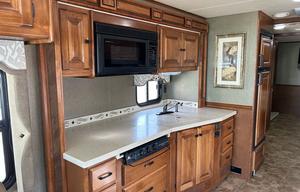 * 2013 Tiffin Allegro Open Road qba with BUNKS *