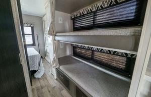 Spacious Dog Friendly and stocked for adventure!!!