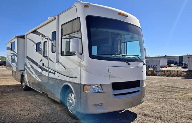 2011 Thor Motor Coach Hurricane 34B