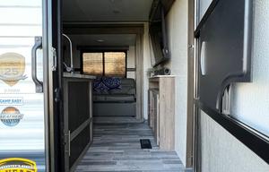 2022 CrossRoads RV Zinger Lite ZR270BH