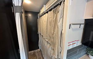 Modern Farmhouse Bunkhouse Motorhome 2022 Alante