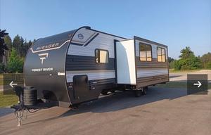 Sweet Pea II - 2026 Bunk House with Camp King Bed