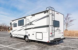 2022 EAST TO WEST Entrada 2900DS