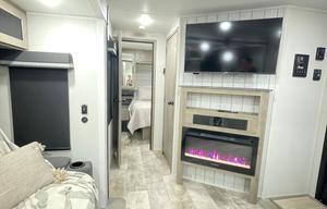 2024 Palomino Puma 32BH2B RV rental photo 3