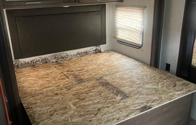 2018 Keystone RV Cougar Half-Ton Series 32RLI